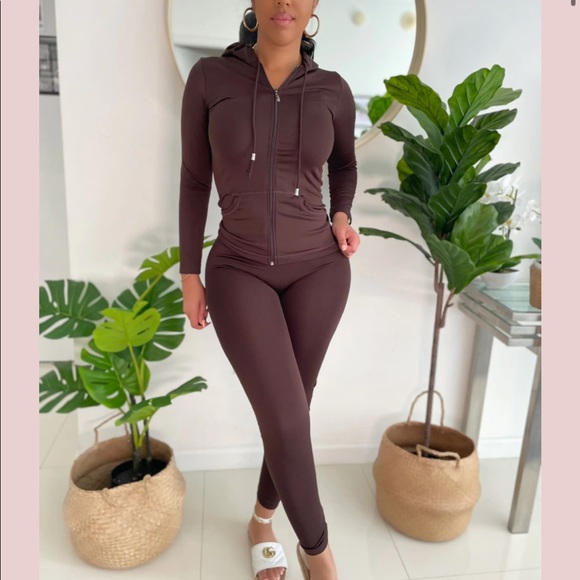 Out and about track suits with tags One Size fits most. Several colors available - Picture 4 of 7